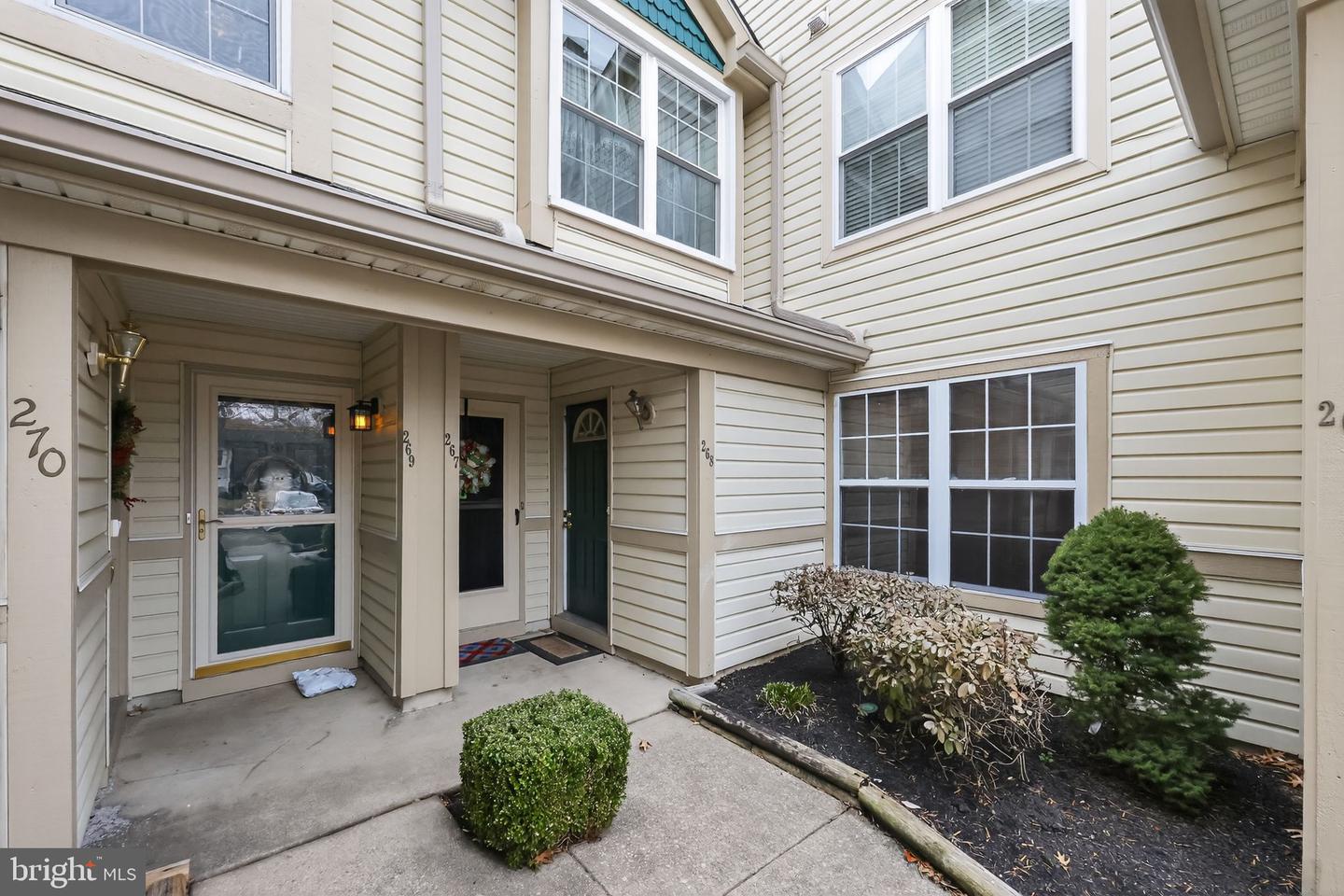 268 Steeplechase Ct Property Photo 2