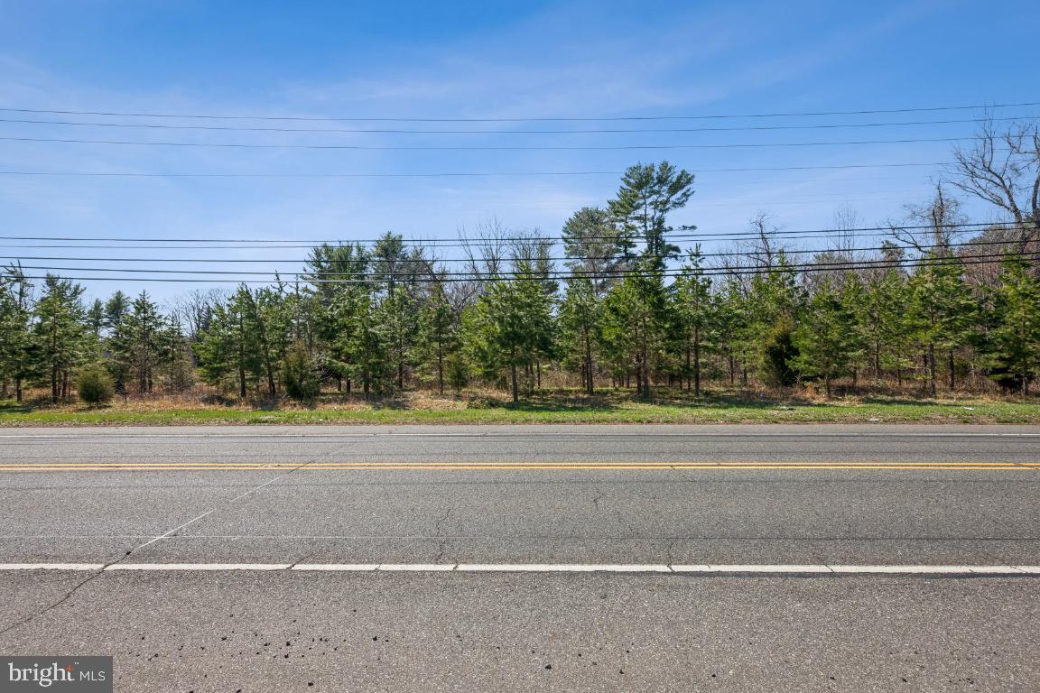 1759 Glassboro Property Photo 3