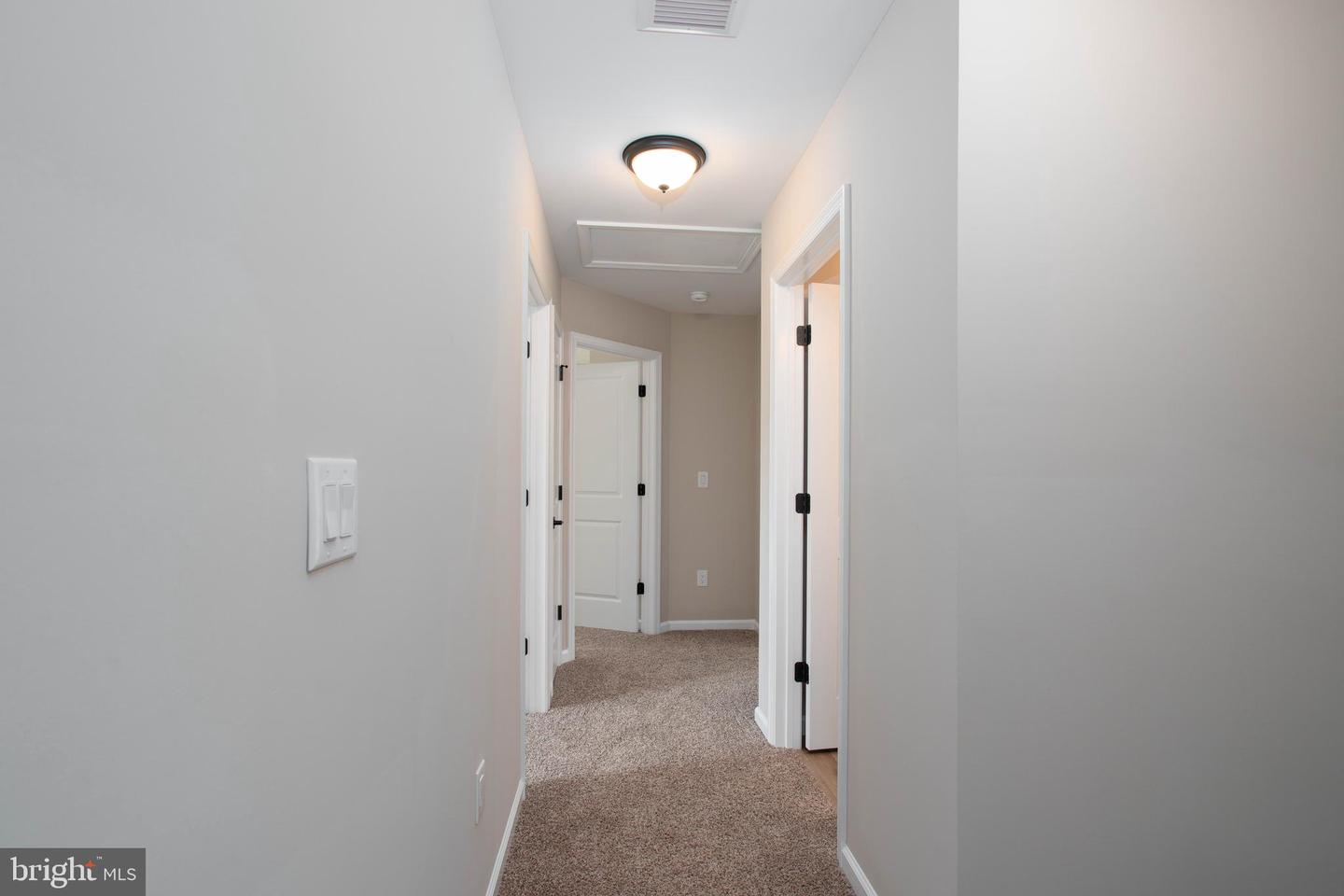 0 N Pearl Property Photo 14