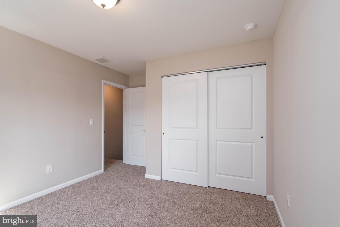 0 N Pearl Property Photo 16