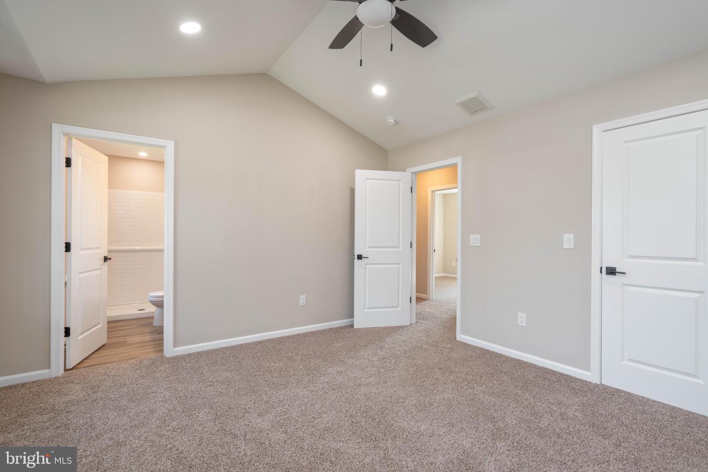 0 N Pearl Property Photo 23