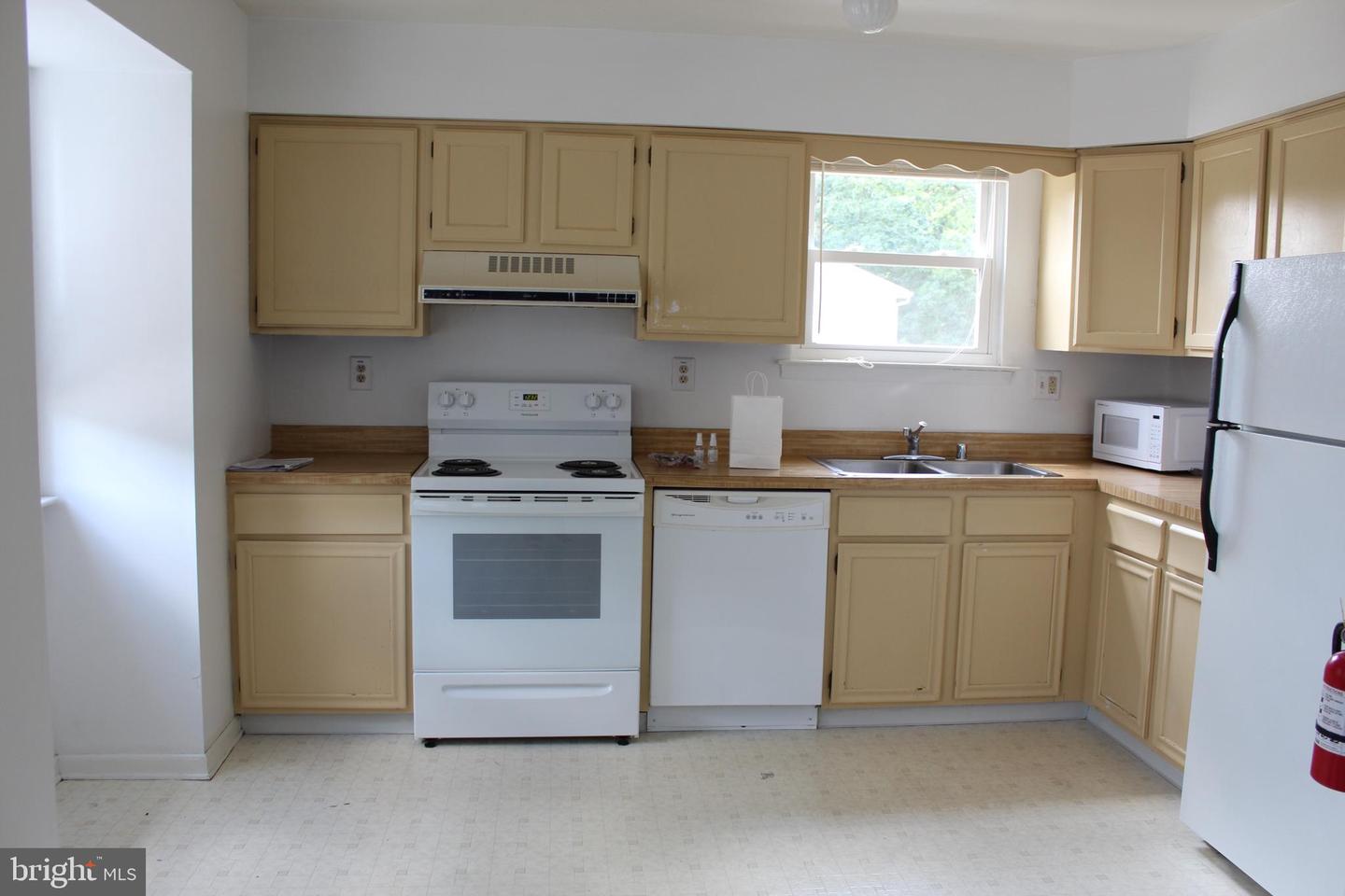 26 Deedre Ln Property Photo 6