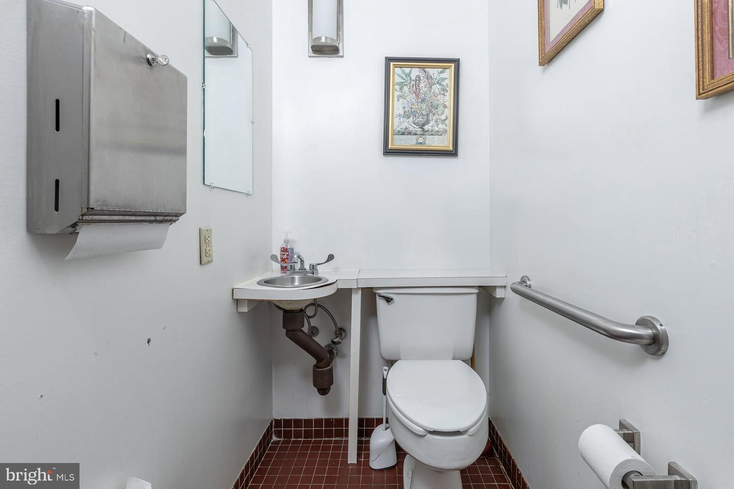 66 Euclid St Property Photo 15