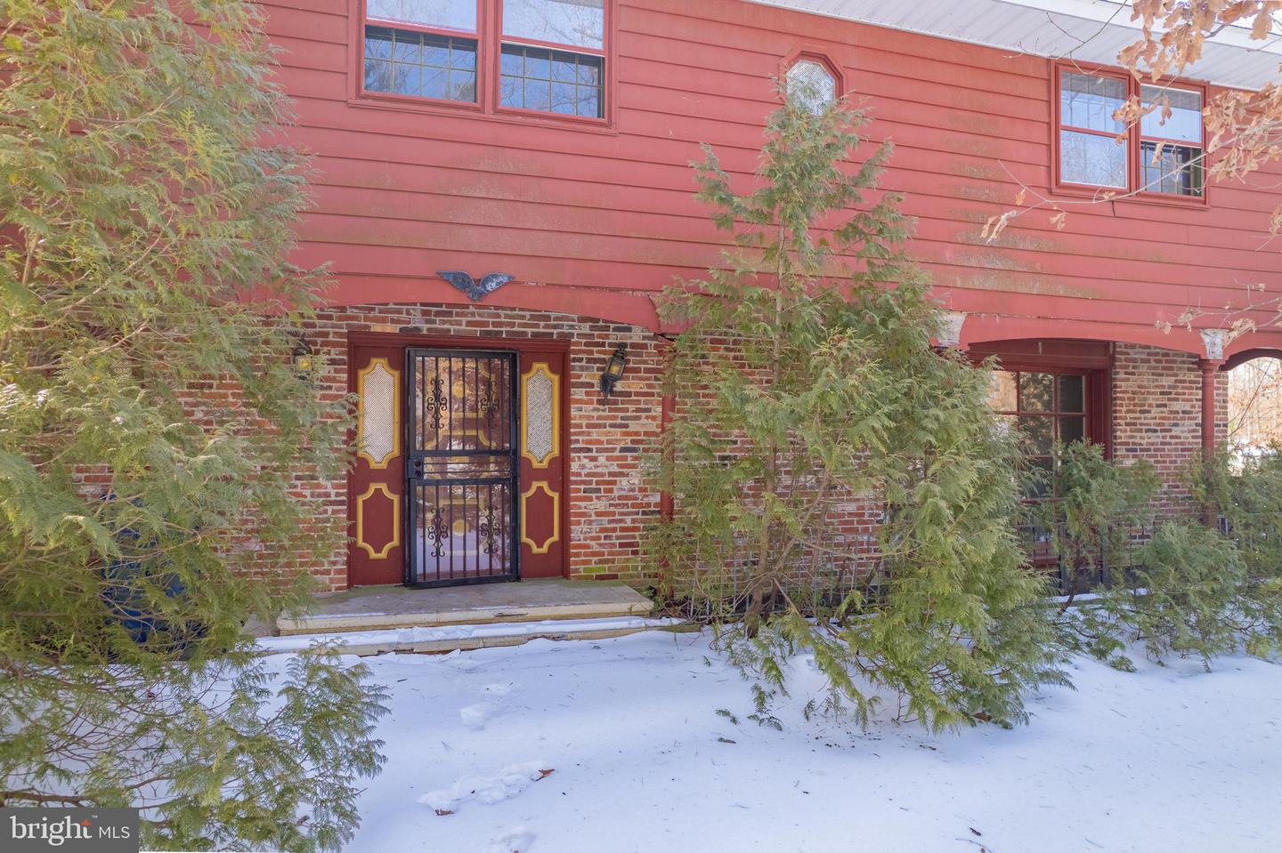 1609 SUNSET AVE
