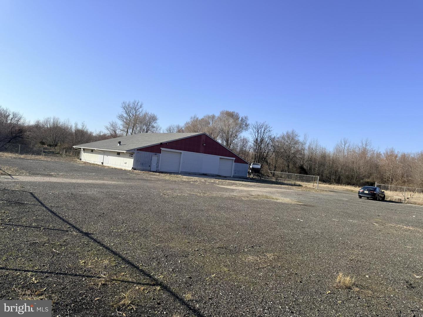 1720 Harding Hwy Property Photo 5