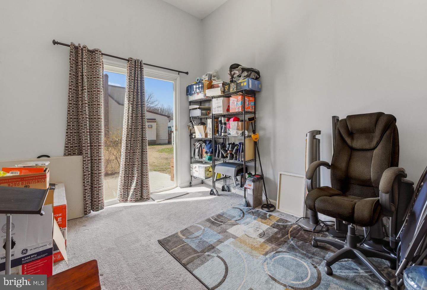 1460 Victory Property Photo 14