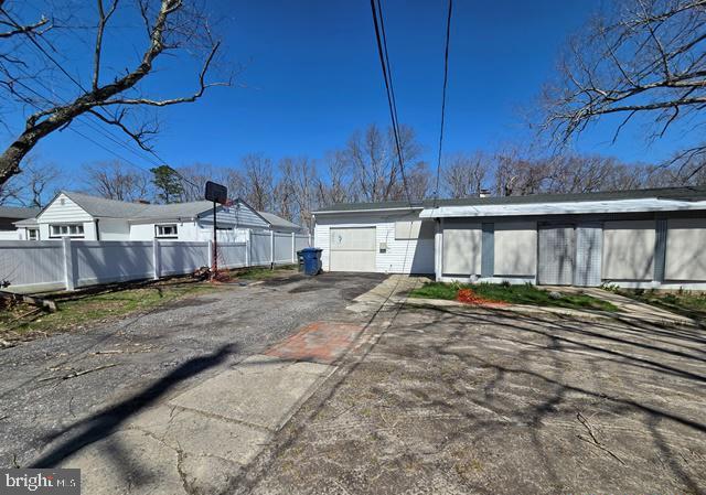 1753 Winslow Rd Property Photo 13