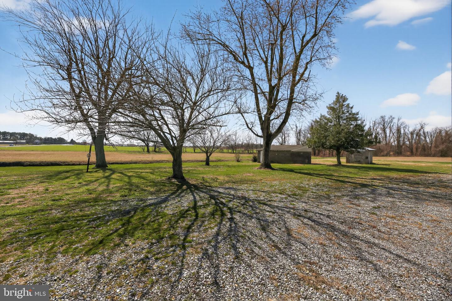 305 Wolfert Station Rd Property Photo 2