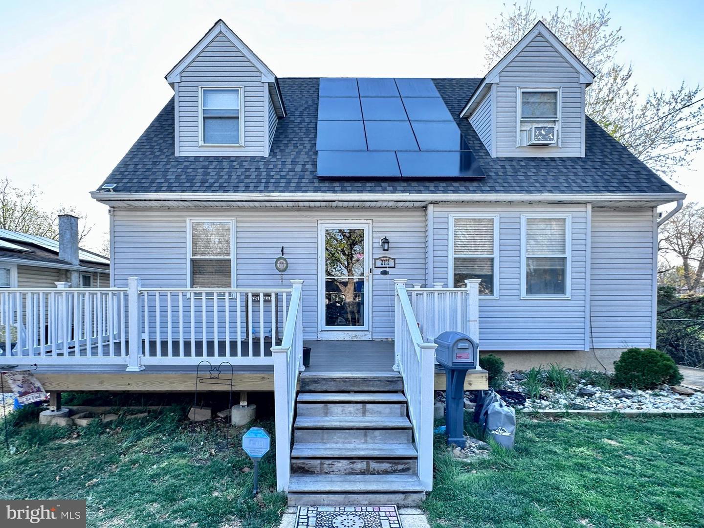 212 N Vine St Property Photo 1