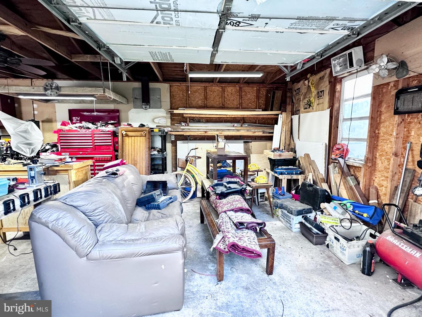 212 N Vine St Property Photo 21