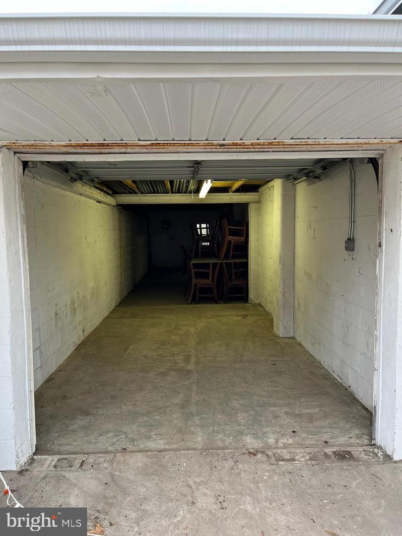 502 Lambs Rd #b Property Photo 2