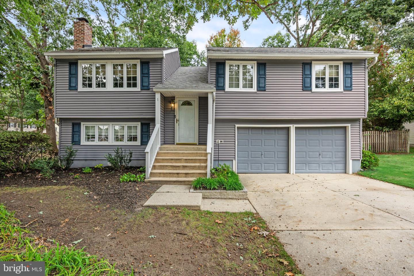1 Comet Way Property Photo 1