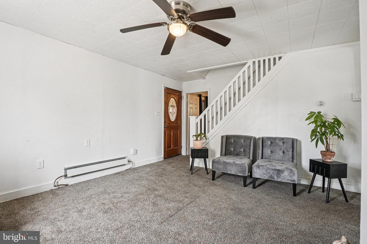1013 N Chestnut St Property Photo 4