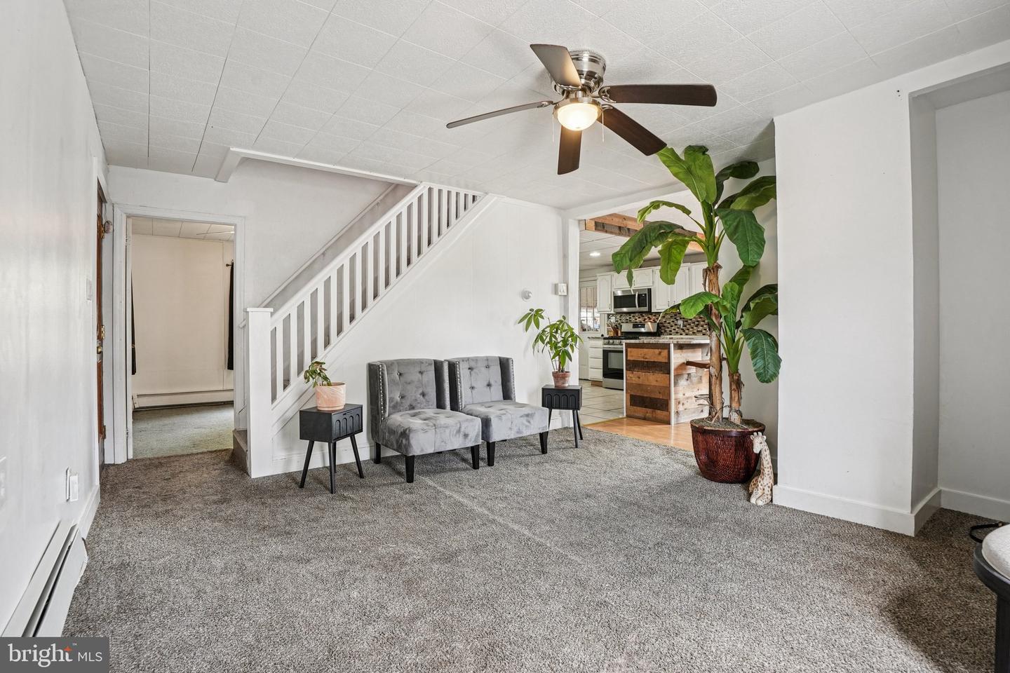 1013 N Chestnut St Property Photo 6