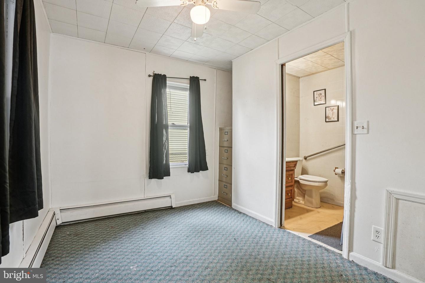 1013 N Chestnut St Property Photo 20