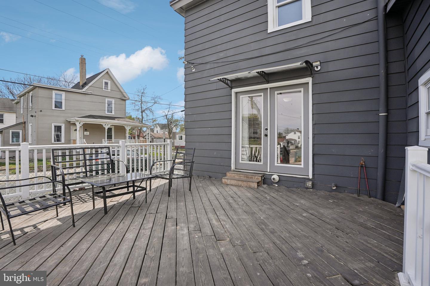1013 N Chestnut St Property Photo 27