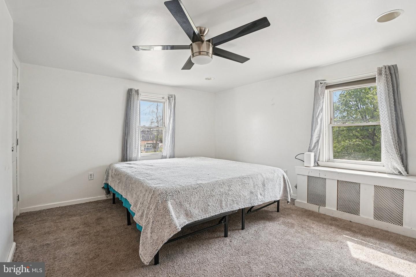 1013 N Chestnut St Property Photo 28