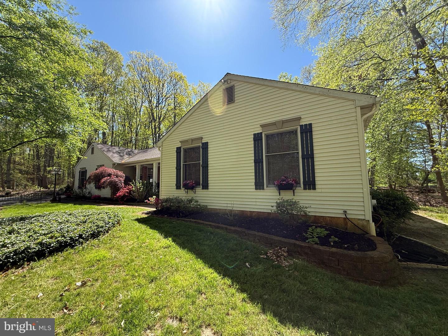 7 Laurel Dr Property Photo 9