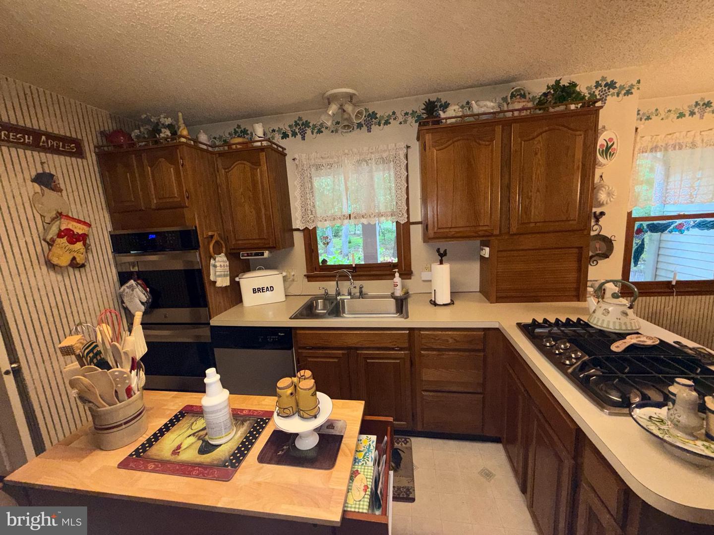 7 Laurel Dr Property Photo 15