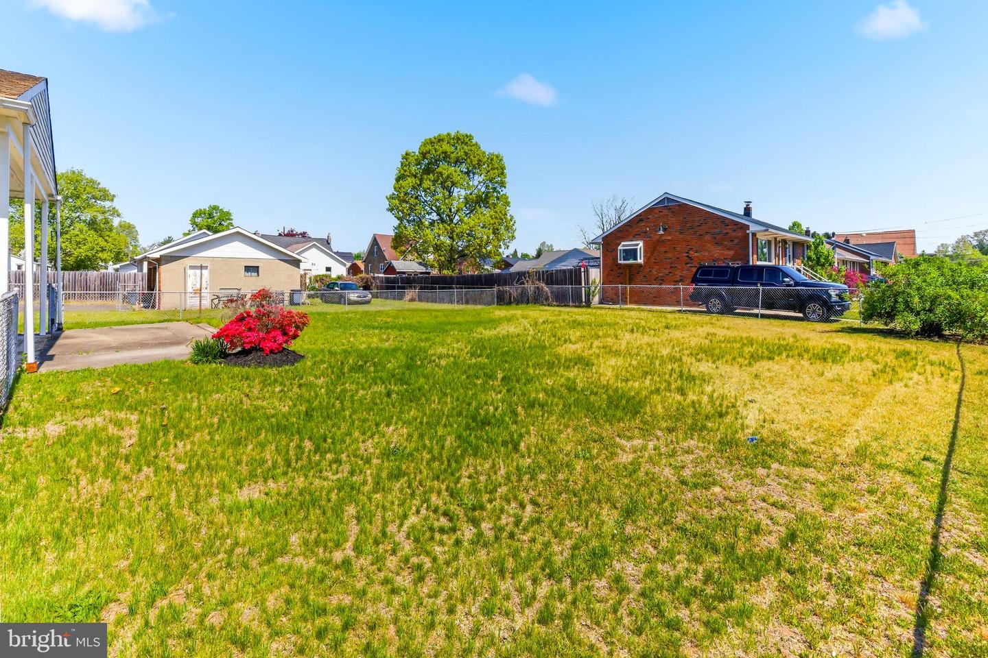 157 S Poplar St Property Photo 4
