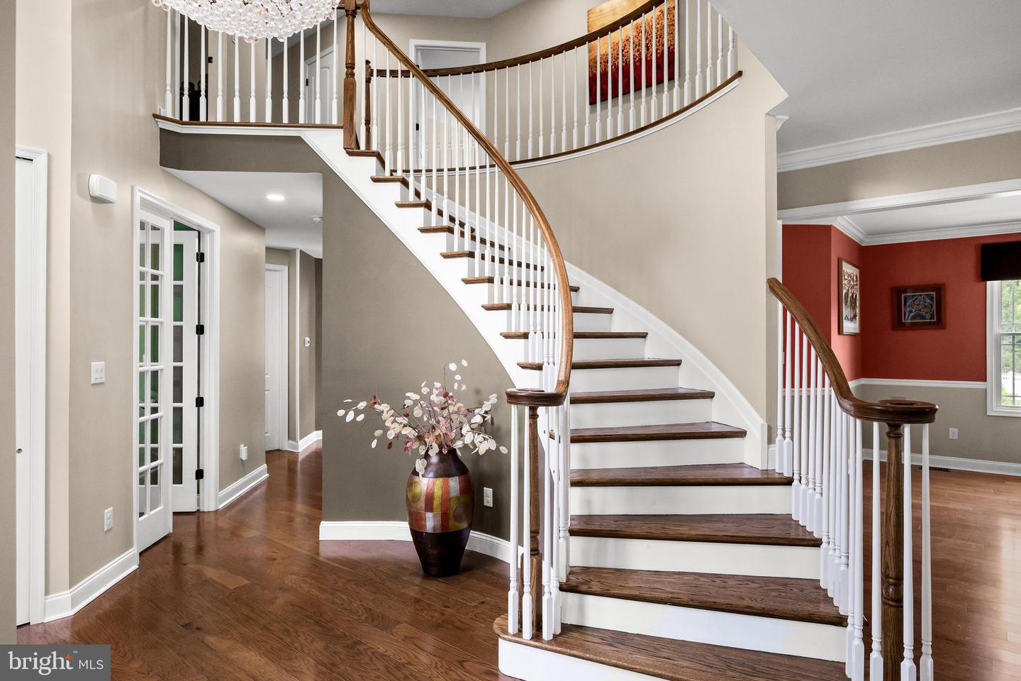36 Winding Way Property Photo 3