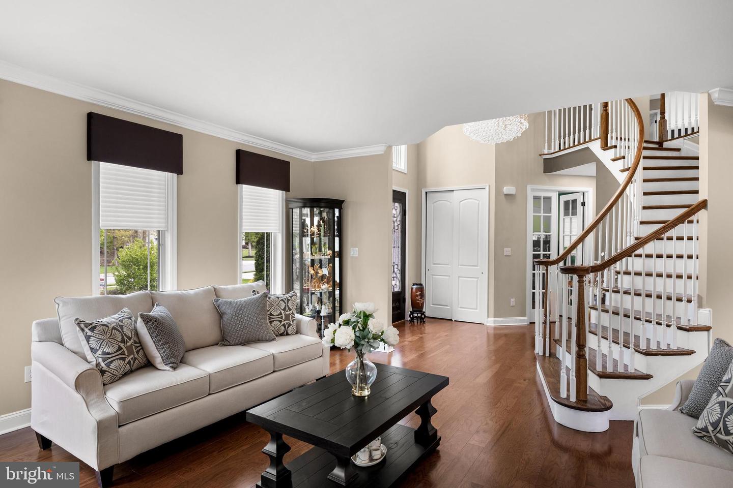 36 Winding Way Property Photo 7