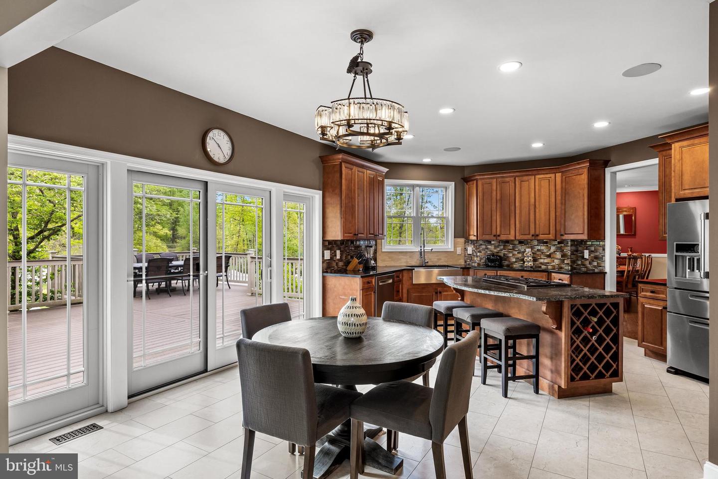 36 Winding Way Property Photo 9