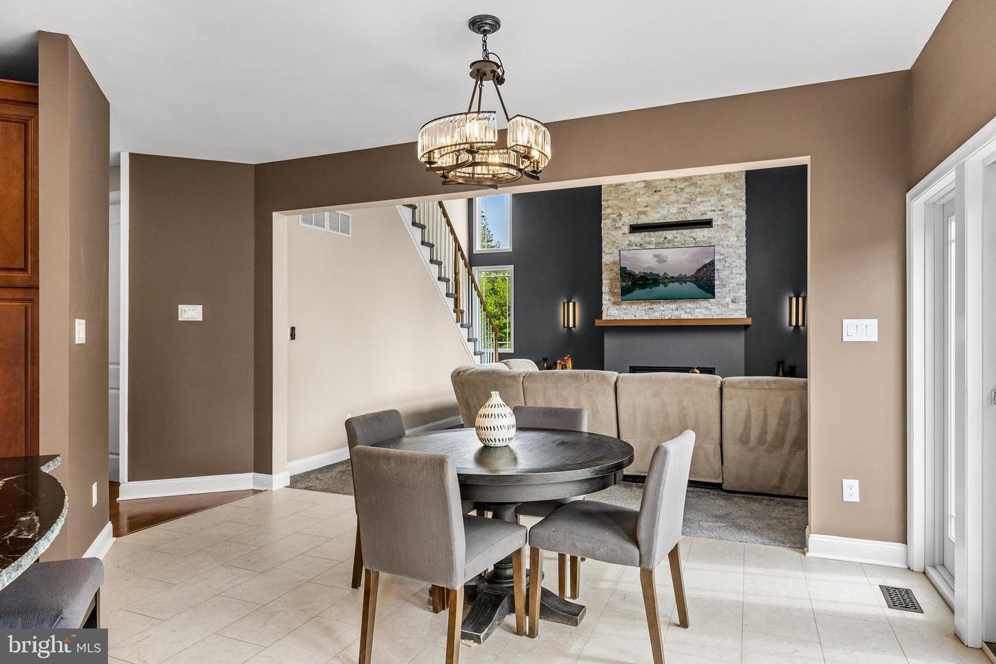 36 Winding Way Property Photo 12