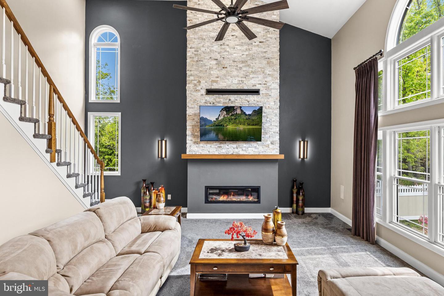 36 Winding Way Property Photo 13