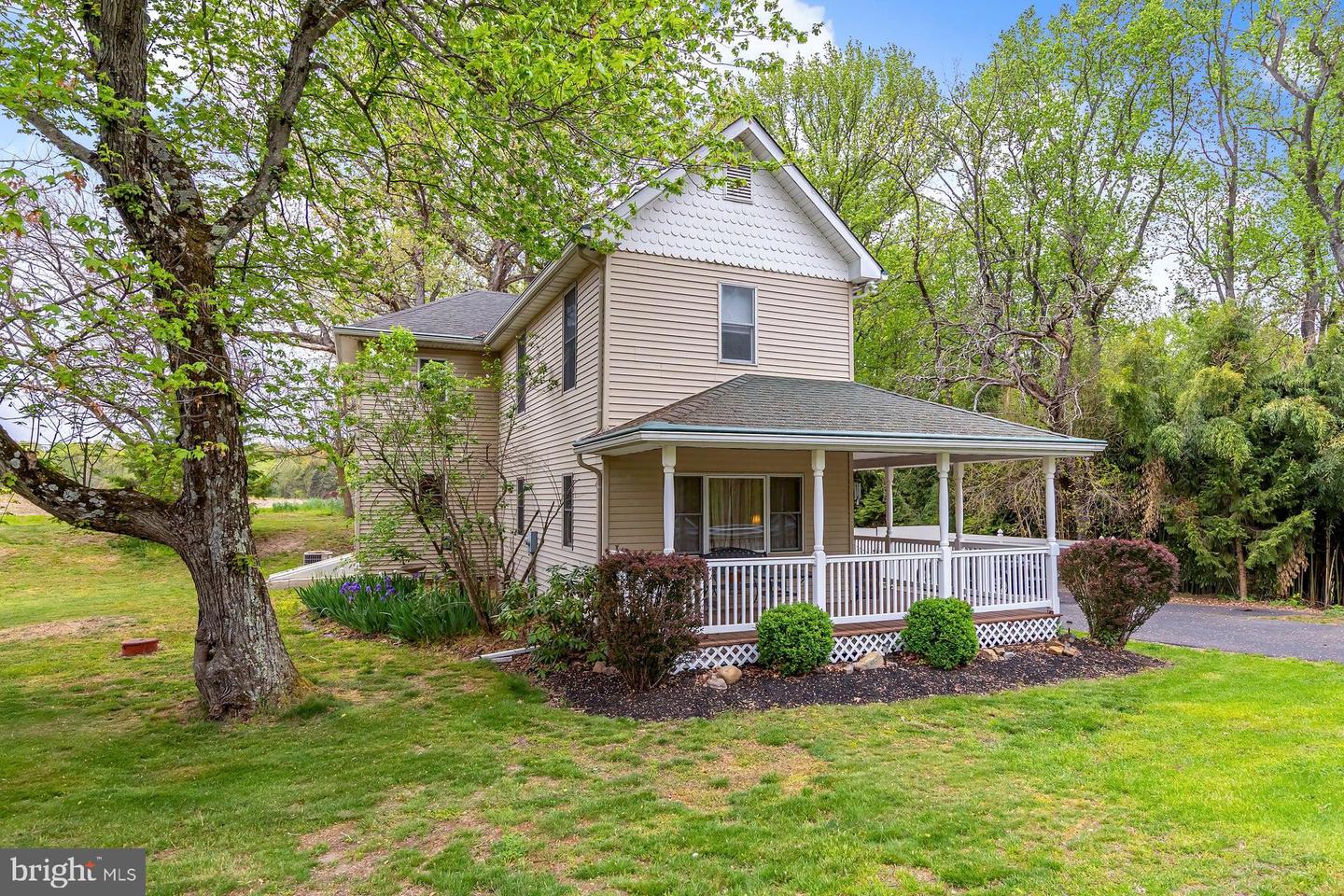 518 Hardingville Rd Property Photo 1