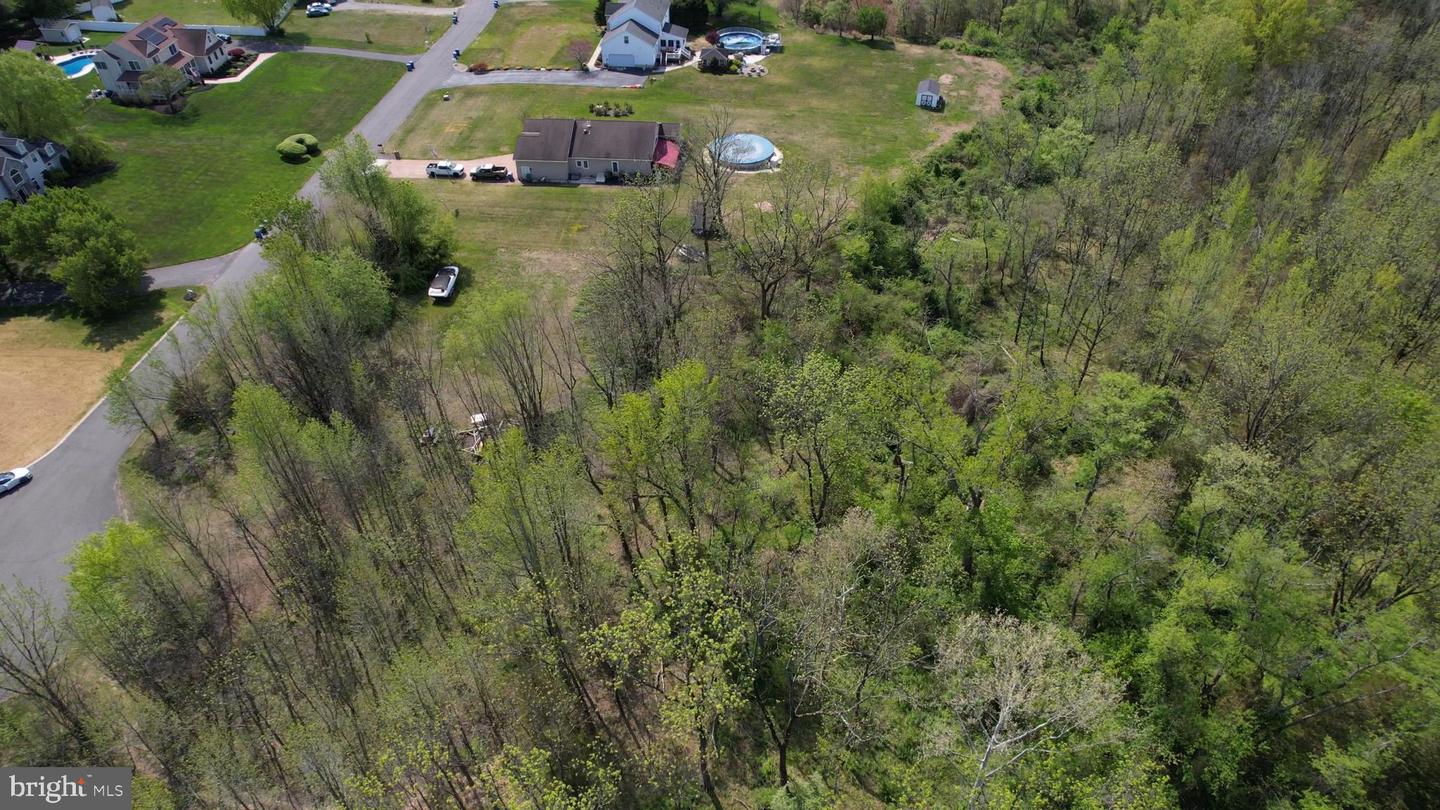 146 Winding Way Property Photo 17