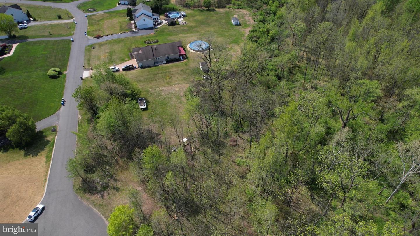 146 Winding Way Property Photo 18