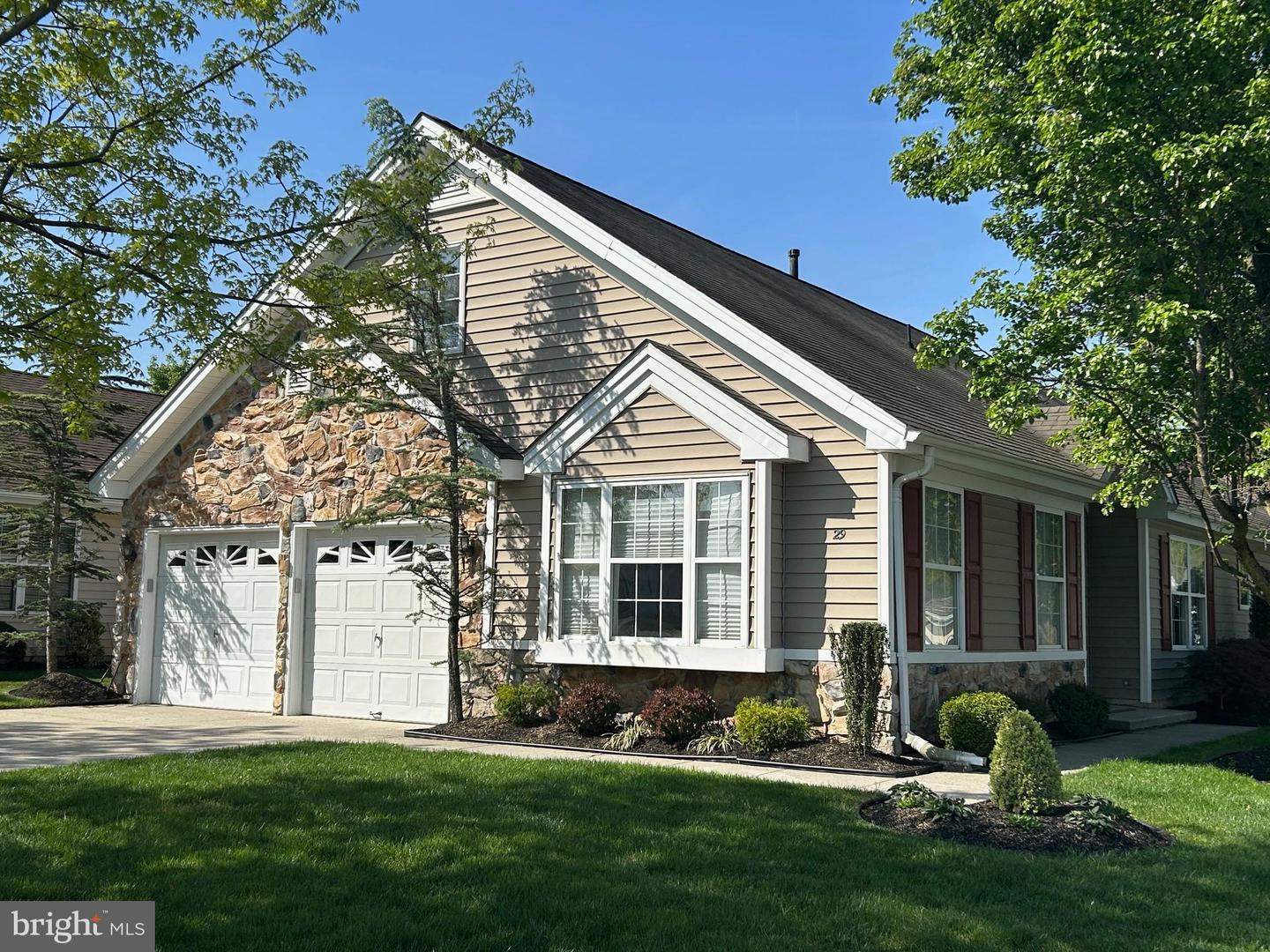 29 Autumn Ln Property Photo 1
