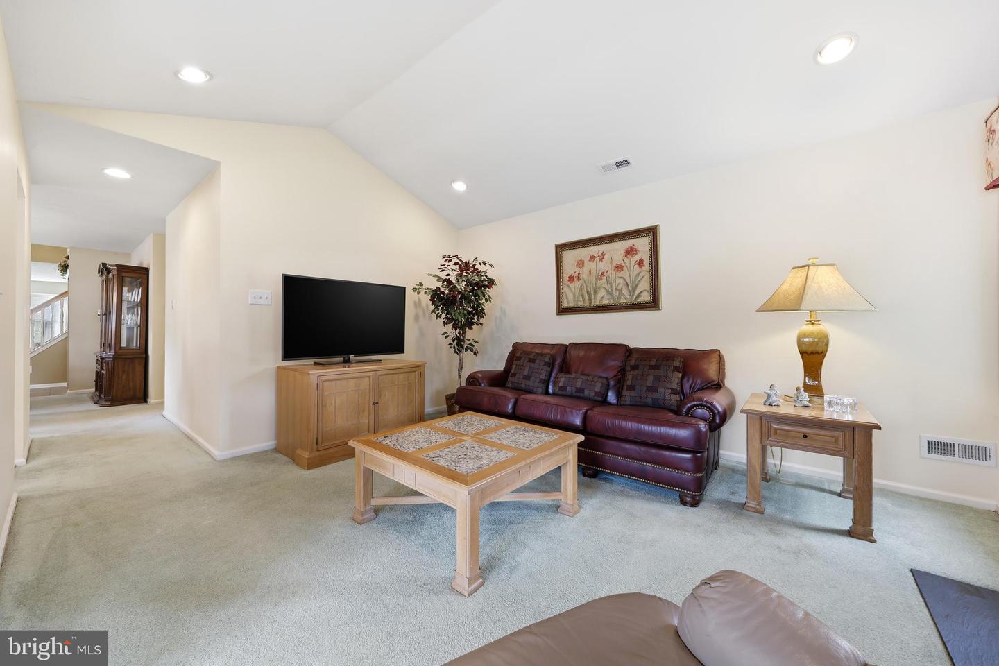 29 Autumn Ln Property Photo 16