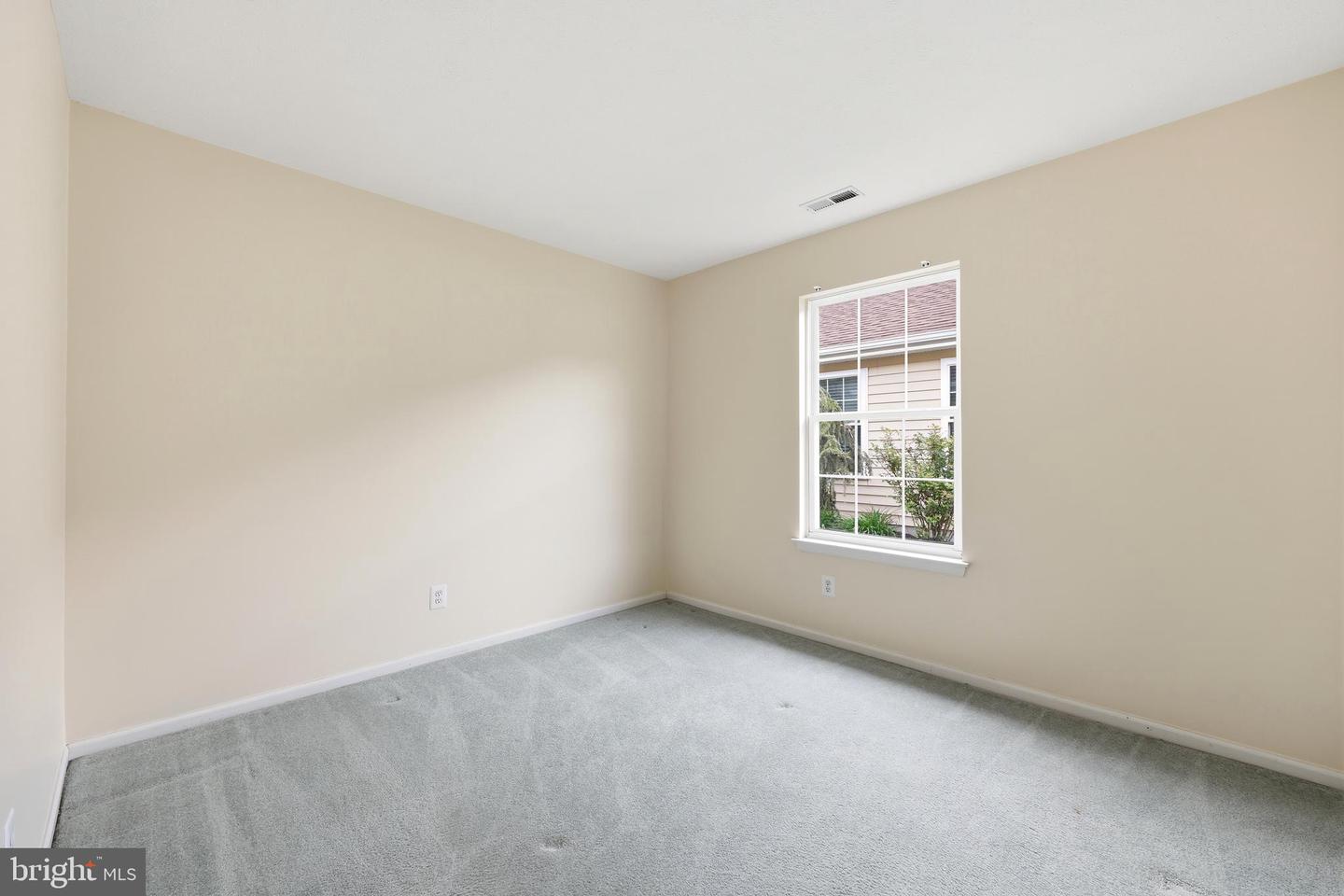 29 Autumn Ln Property Photo 27