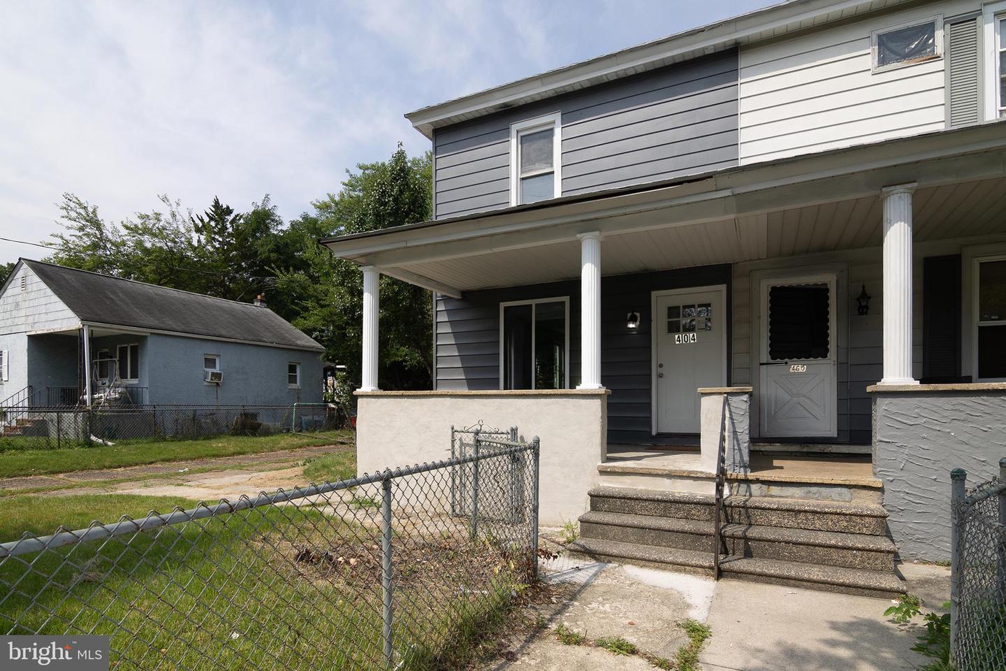 404 Mantua Ave Property Photo 1