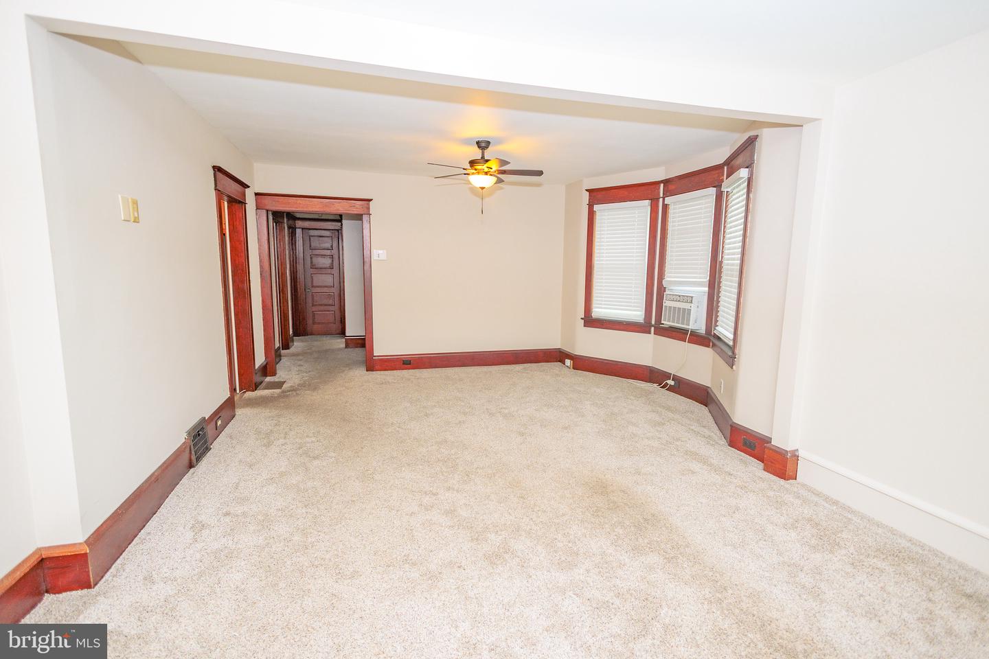 11 Sewell St #a (down) Property Photo 3