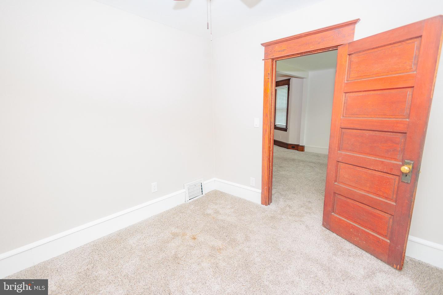 11 Sewell St #a (down) Property Photo 5