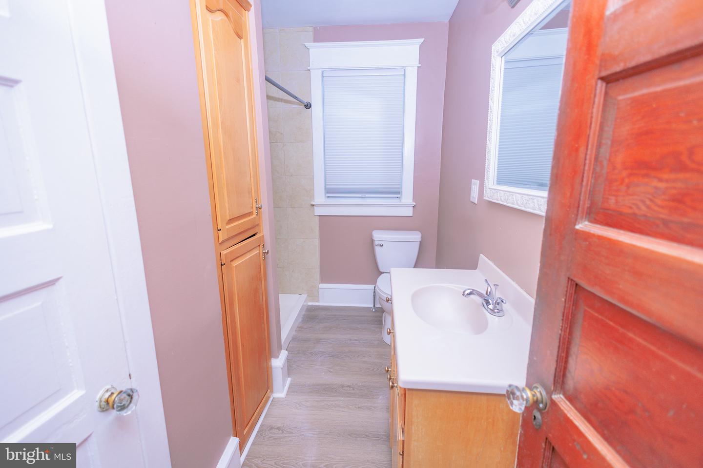 11 Sewell St #a (down) Property Photo 9