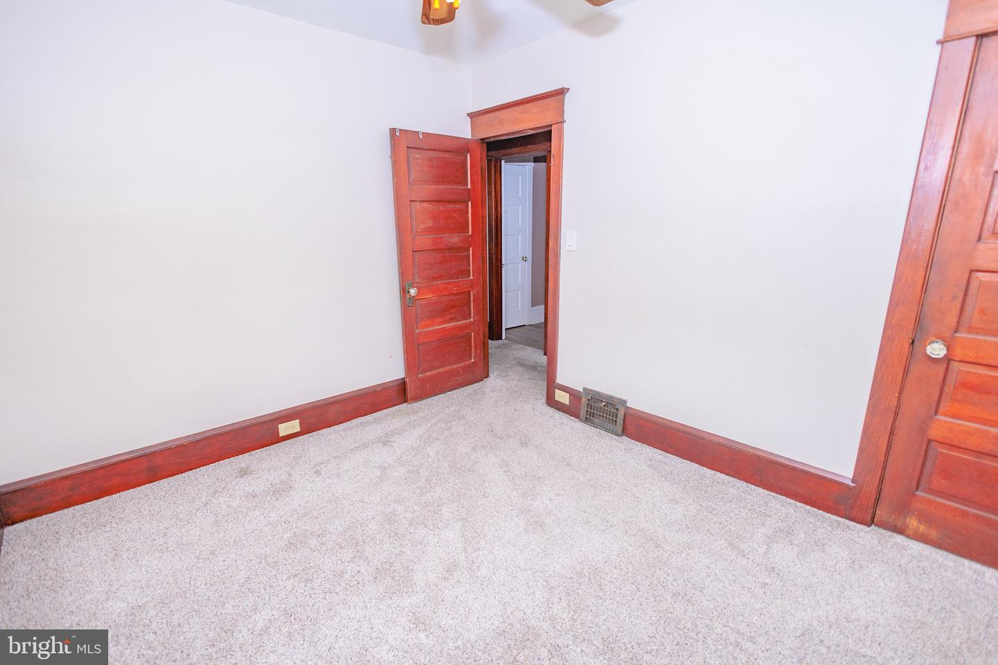 11 Sewell St #a (down) Property Photo 13