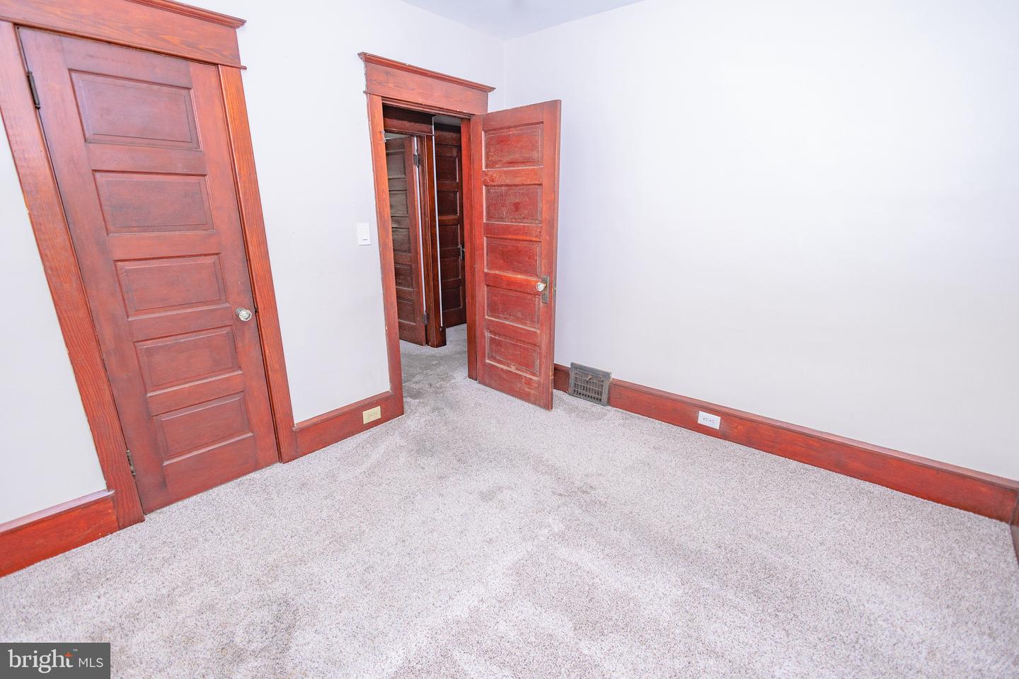 11 Sewell St #a (down) Property Photo 16