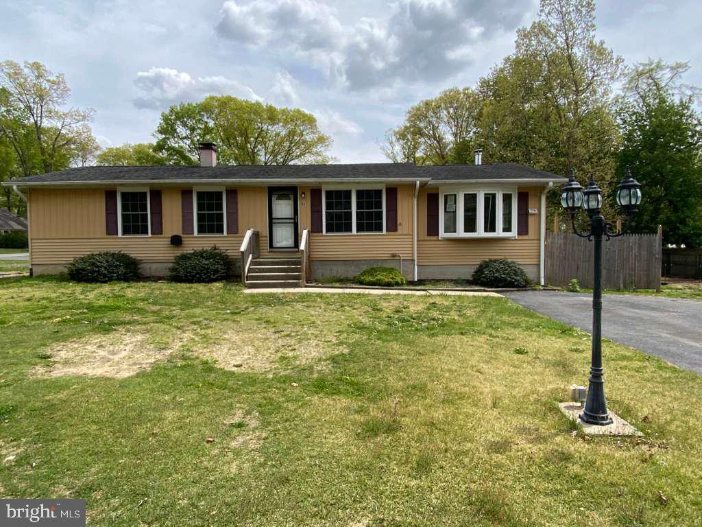 92 Elmer St Property Photo 1
