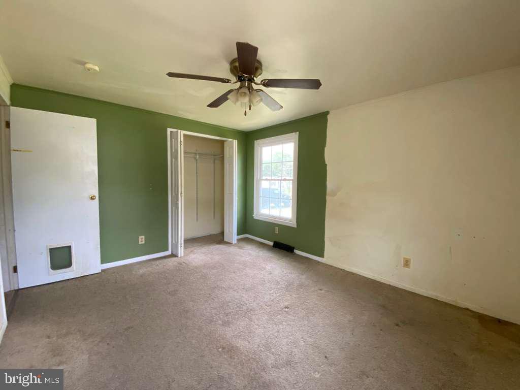 92 Elmer St Property Photo 7