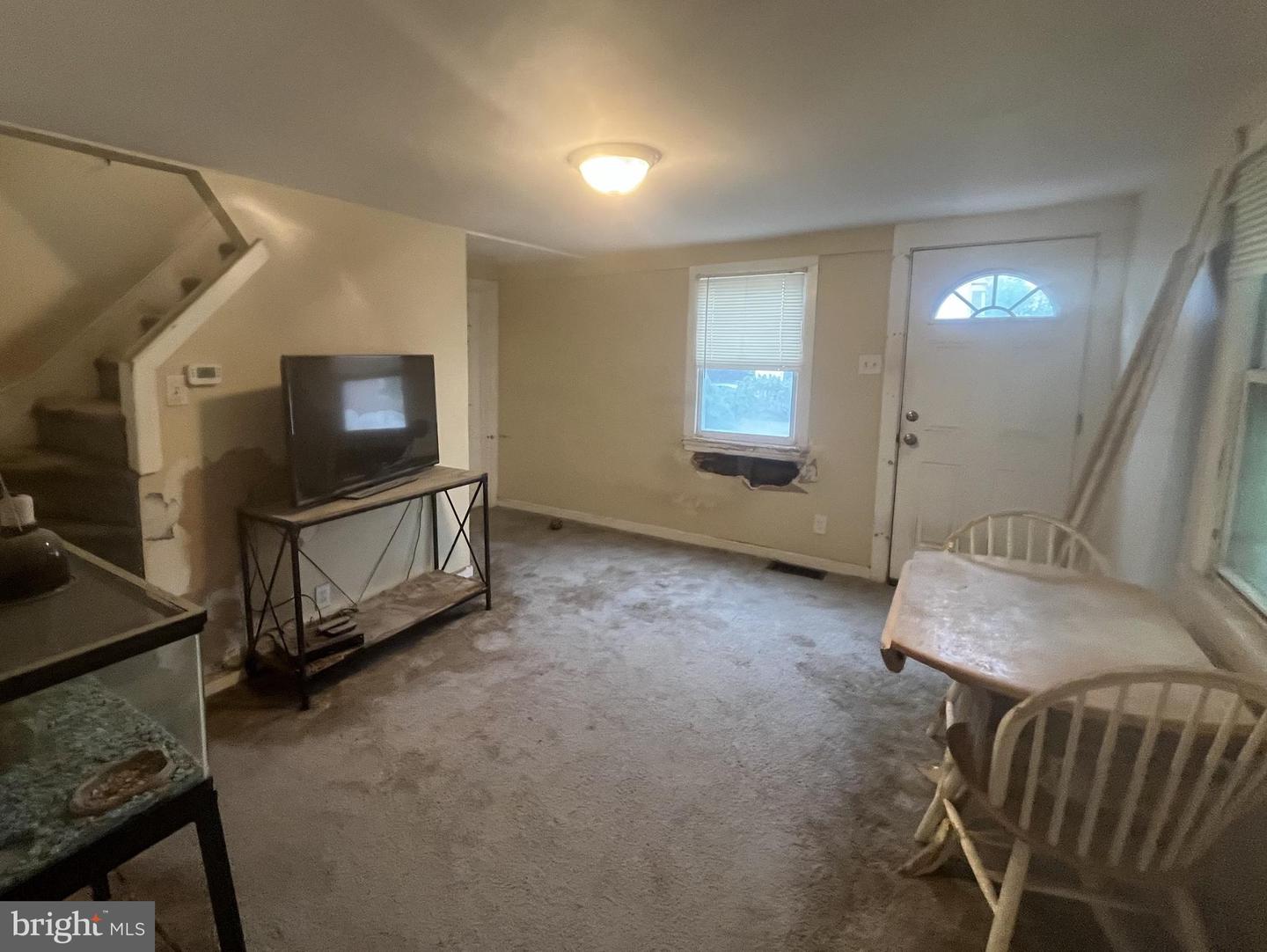 42 W Centre St Property Photo 12