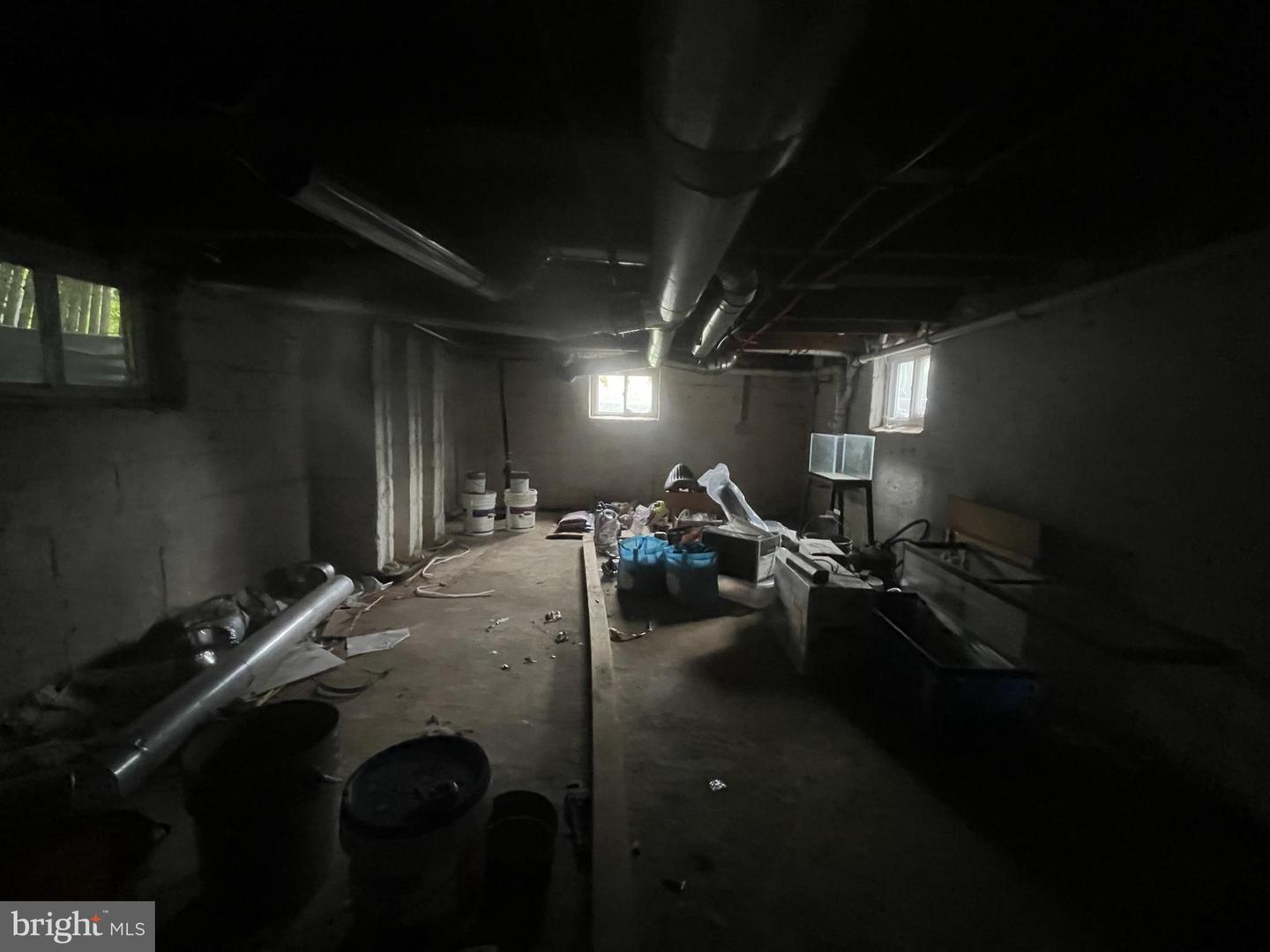 42 W Centre St Property Photo 18