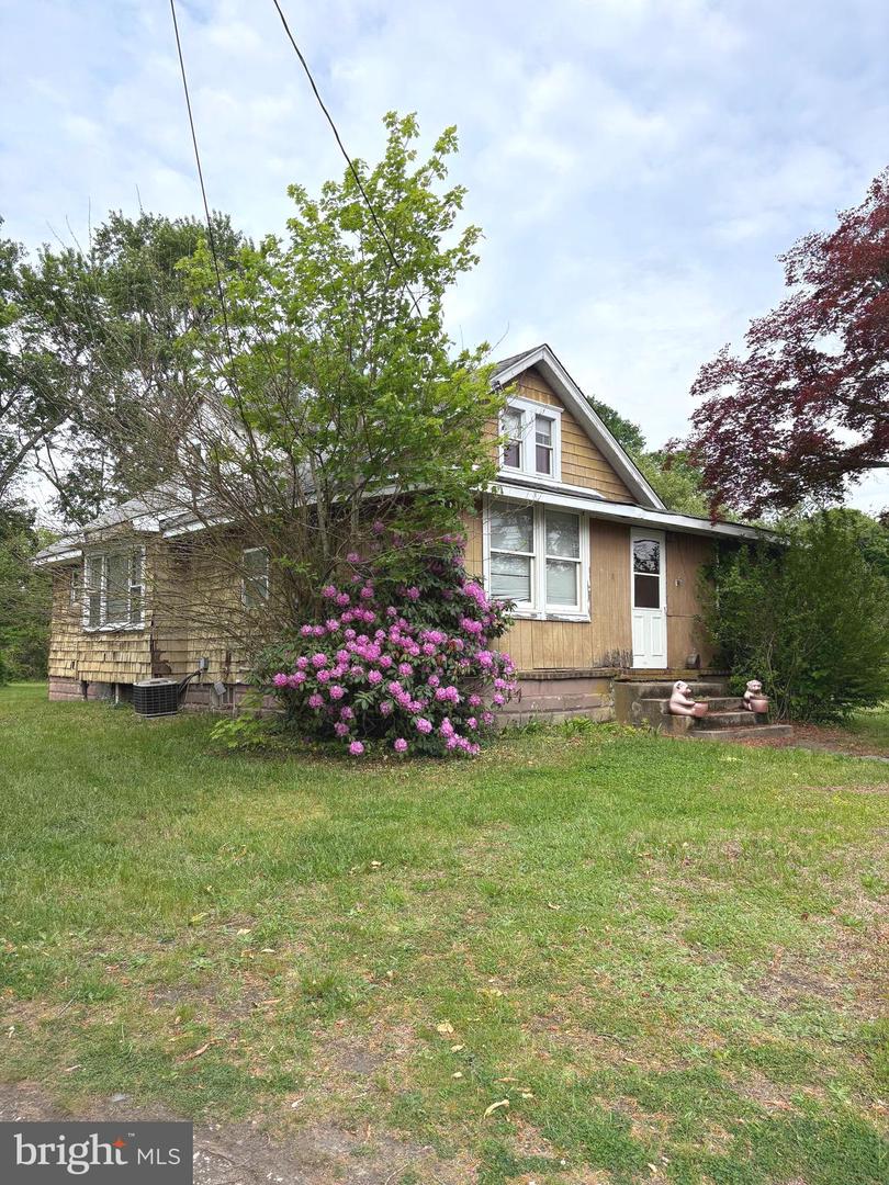 154 Hurffville Crosskeys Rd Property Photo 3