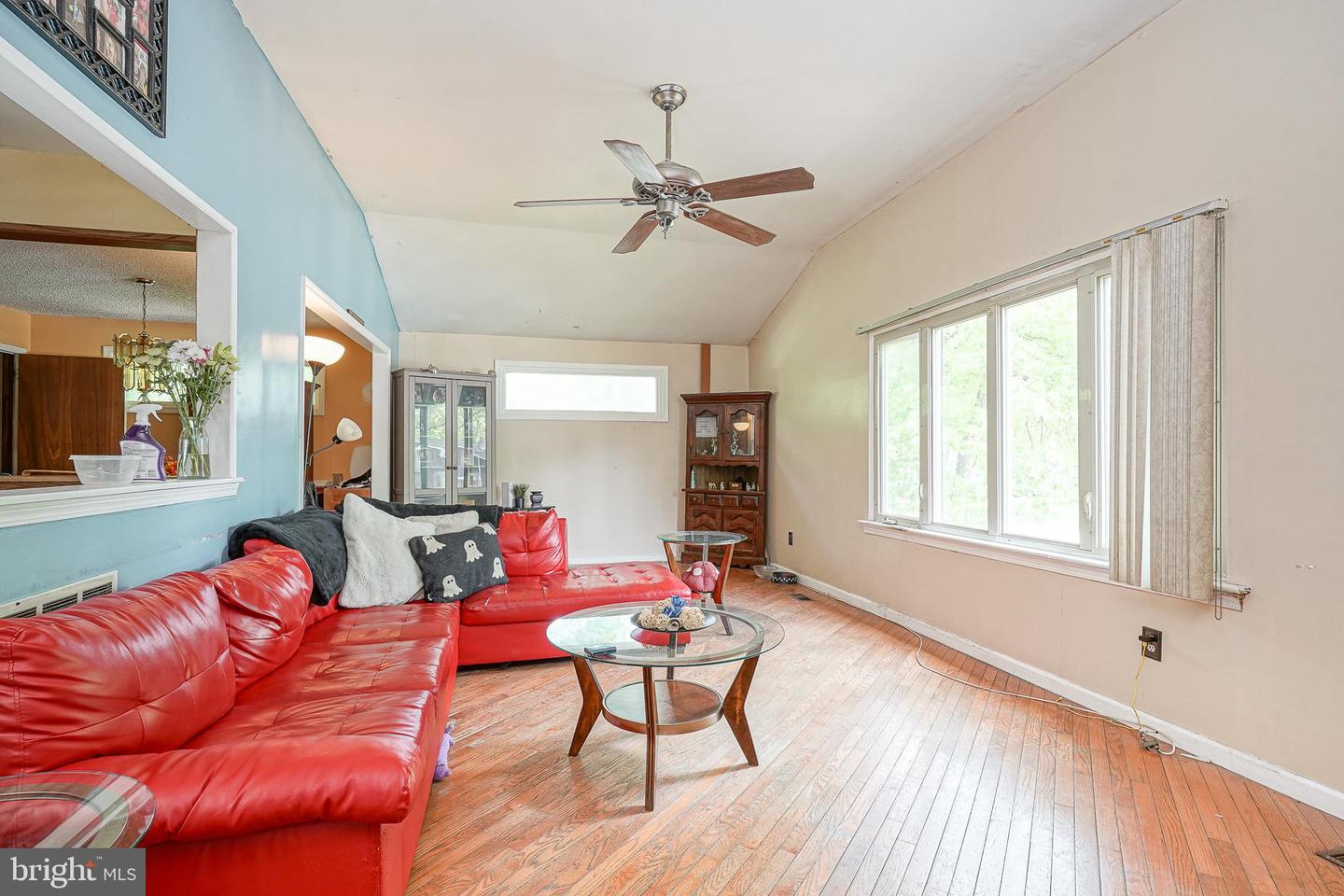 129 Karen Dr Property Photo 5