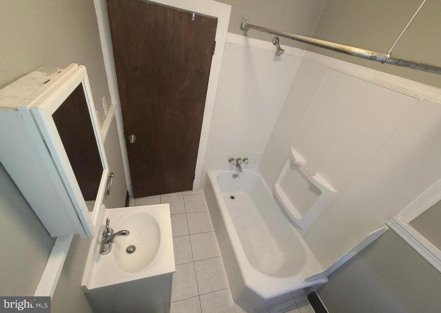 230 Broadway #c Property Photo 7