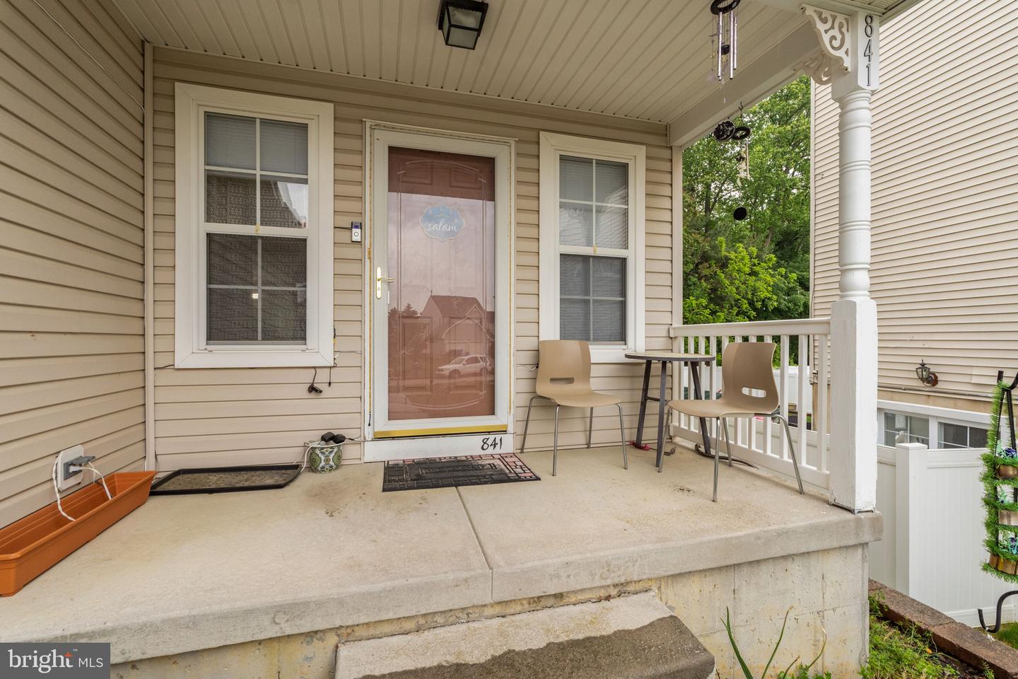 841 Fordham Pl Property Photo 3