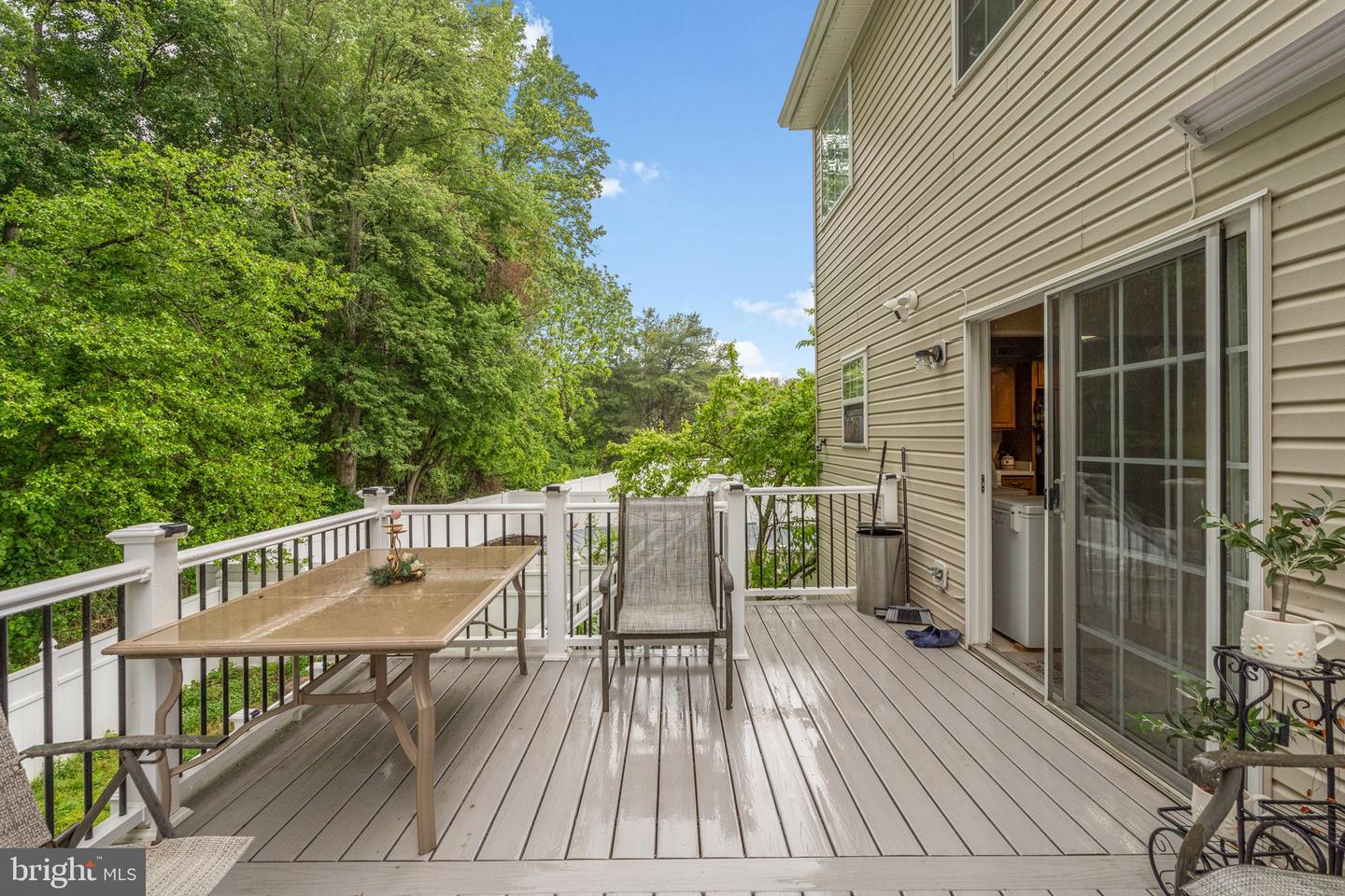 841 Fordham Pl Property Photo 29